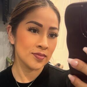 Meet your Posher, Yesenia